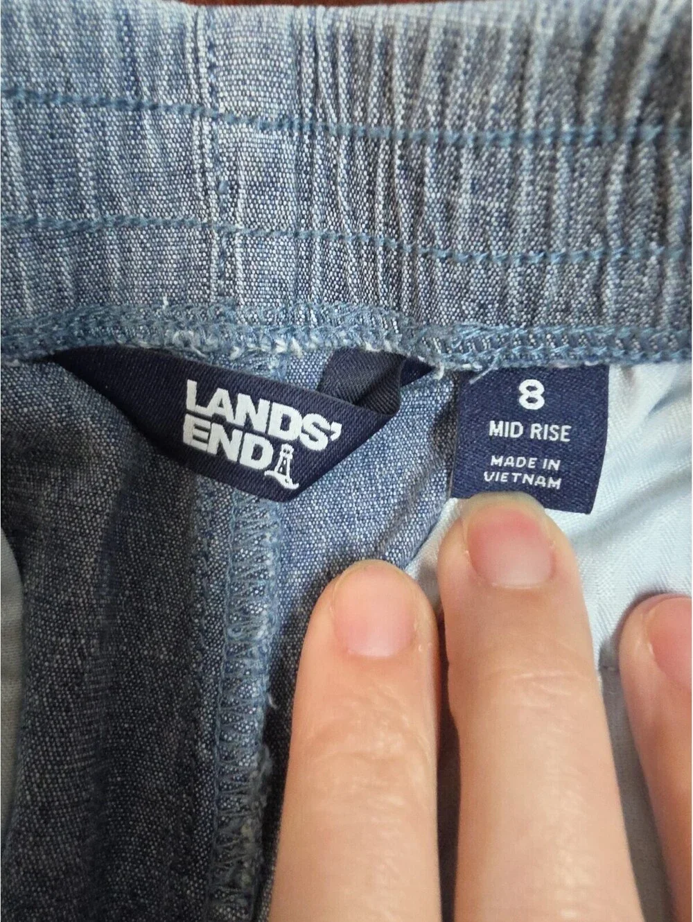 Lands End Chambray Shorts Women's 8 Blue Pull-On Cotton Stretch 7in Inseam